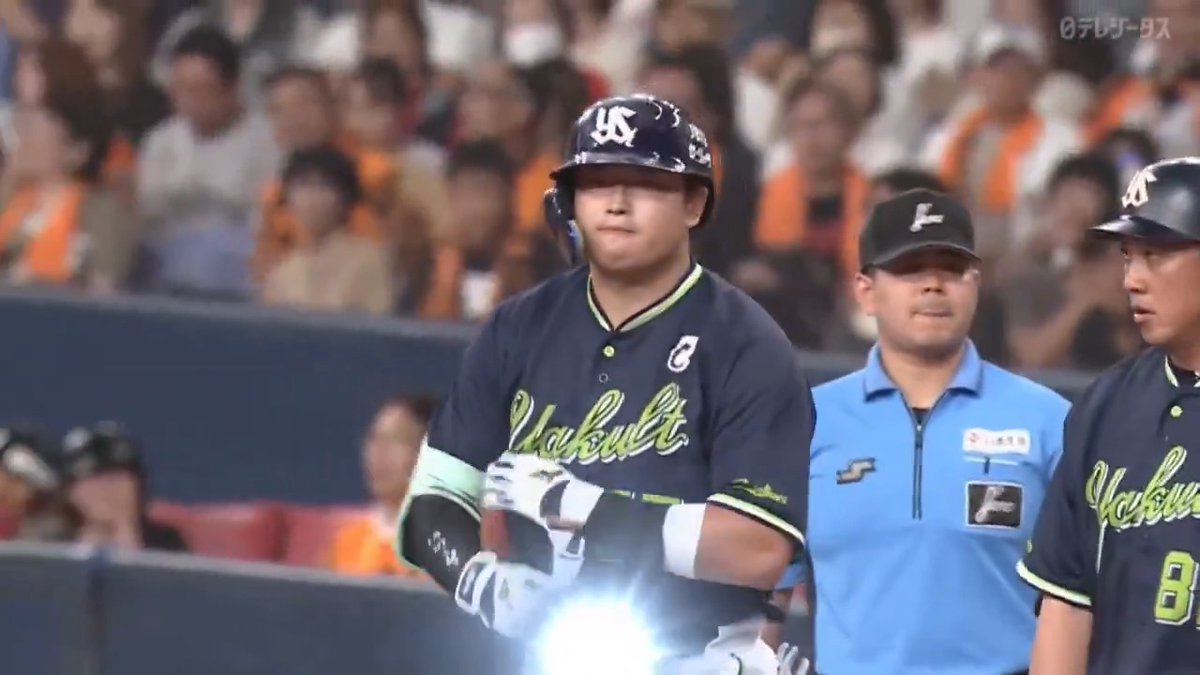 4番の仕事 コンパクトに弾き返した 村上宗隆 先制タイムリーヒット ⚾プロ野球(2025/9/2) 🆚巨人×ヤクルト 📱Live on DAZN #オレをみろ #swallows #だったらDAZN