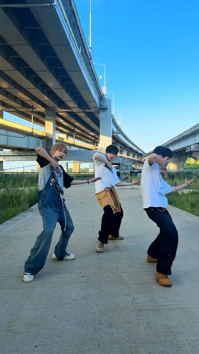 네가 나의 유일한 Band-Aid 🩹 KickFlip The 3rd Mini Album "My First Flip" 2025. 9. 22. 6PM(KST) Release! #계훈 #동화 #민제 #Kyehoon #Donghwa #Minje #KickFlip #킥플립 #My_First_Flip #반창고 #Band_Aid