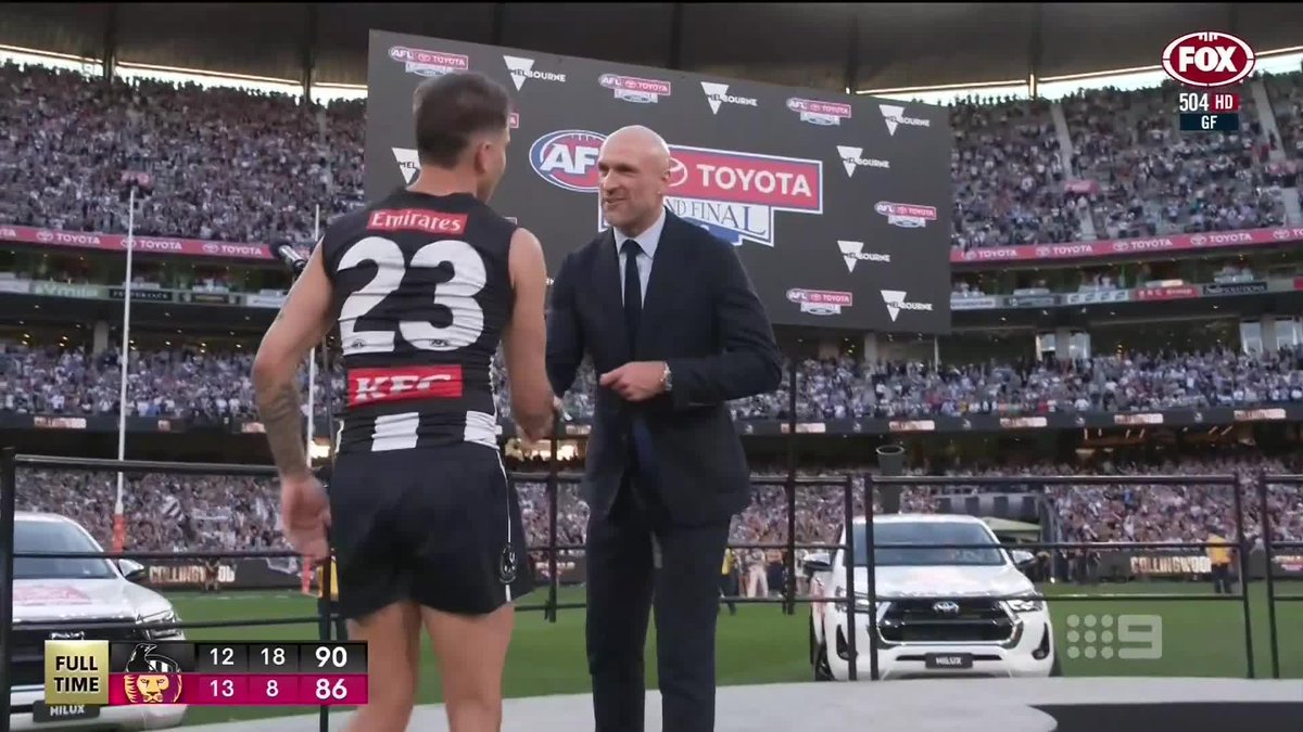 "They're looking at Bobby Hill and they're wondering whether they can pry him out of Collingwood." Tom Morris with the latest on Bobby Hill. #9FootyClassified | Watch on Nine & 9Now 🖥️