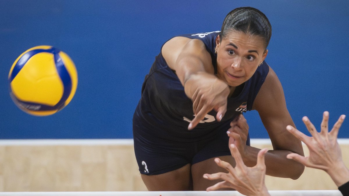#Thailand2025: ROUND OF 16 TOP 🔟 PLAYS! 🔥 From #10 down to #1, relive the most epic moments of the Women’s World Championship Round of 16! Which play gets your vote? 👇 📺 Watch the #WWCH LIVE on VBTV: 🏐 #Volleyball #ElectrifyingThailand