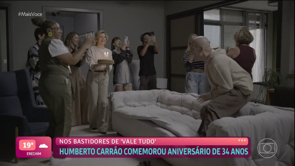 a festa surpresa pro carrão aaaaaa e o afonso todo careca 🥺