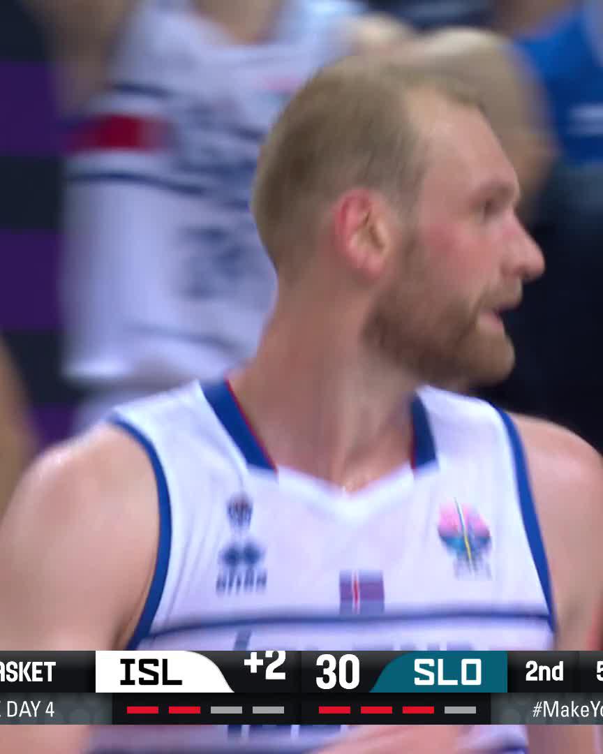 Sorry, I couldn't recognize you there Shaquille O'Nealason 🇮🇸😤 #EuroBasket x KKÍ