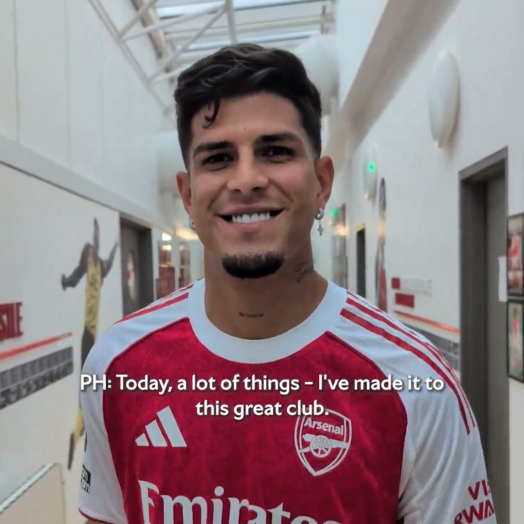 🐶 Favourite breed of dog 🤔 All-time Gunners great 💭 Arsenal ambitions It’s time for Piero Hincapie to take on Quickfire Questions 🎙️