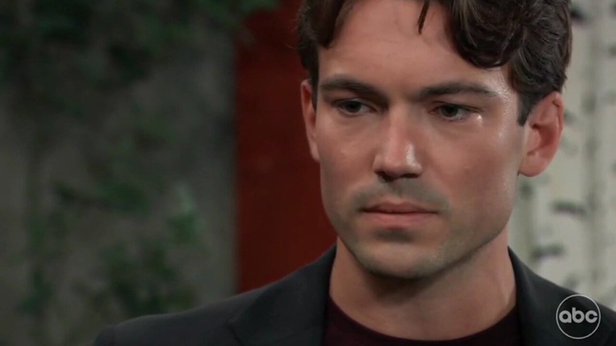 Okay, so, she really is playing Drew. Did I miss that part before today? The look on her face, lol ... he repulses her, finally?? #GH