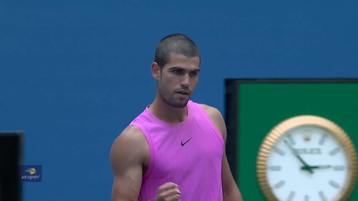 Carlos Alcaraz is closing in on a semifinal spot!