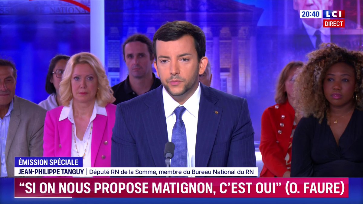 🔴 Jean-Philippe Tanguy (Jean-Philippe Tanguy Ⓜ️), invité de Darius Rochebin 🗣️ "C'est un retour à la niche pour les socialistes (...) La parti politique qui a fait, avec Mme Hidalgo, 1% à la présidentielle devrait avoir les rênes du pays. On ne va pas leur confier des responsabilités."