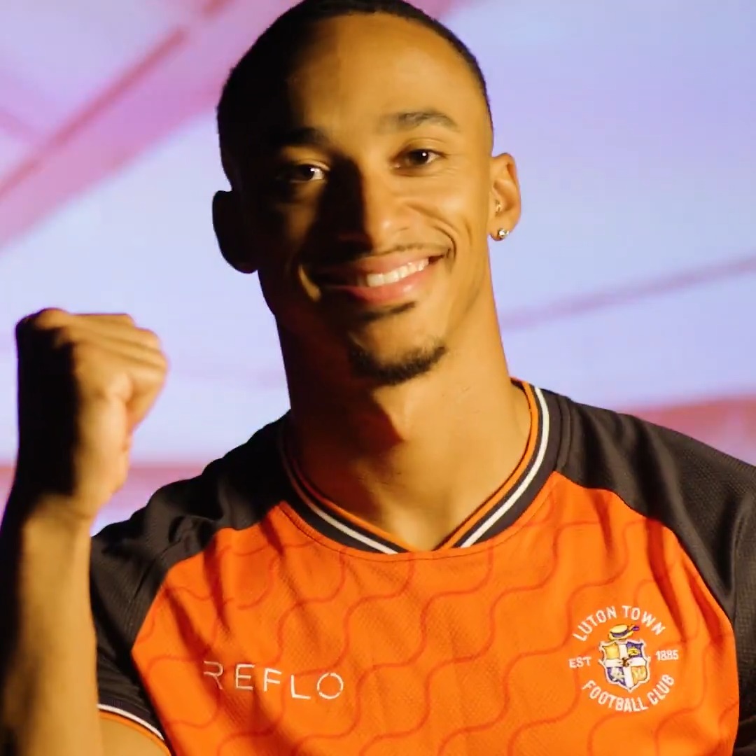 COHEN BRAMALL WITH A ROCKET! 🚀 👒 3-0 🐝 (45+2)