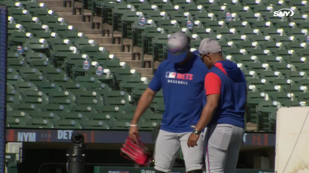 Juan Soto took the mound in BP 😂