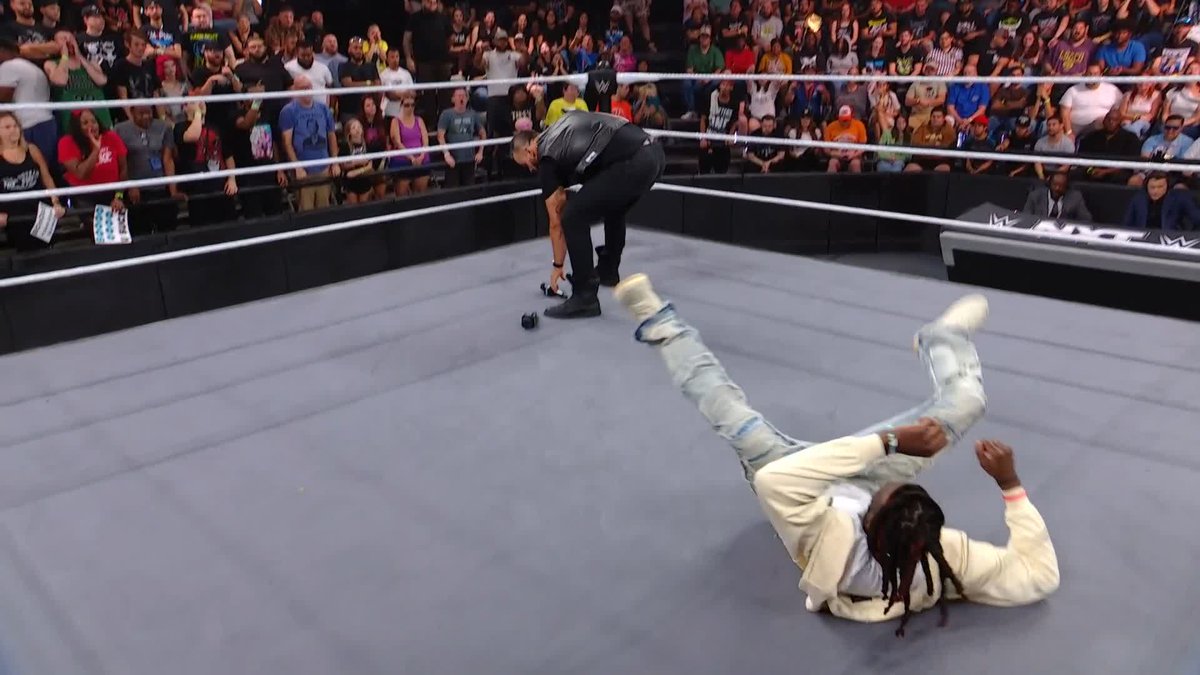 DESTRUCTION. Josh Briggs just sent a BRUTAL message to Je'Von Evans! 😱
