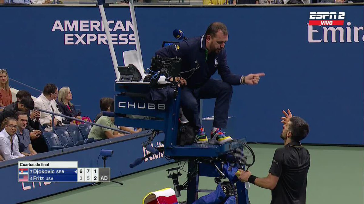 🇷🇸 Djokovic, muy enojado por los constantes gritos del público. 👀 📺 Mirá el #USOpen en el Plan Premium de Disney+.