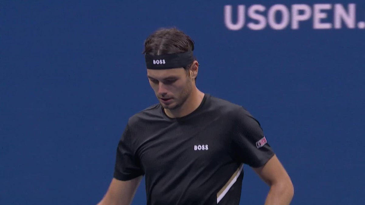 Fritz forces a fourth! He takes the third set 6-3.