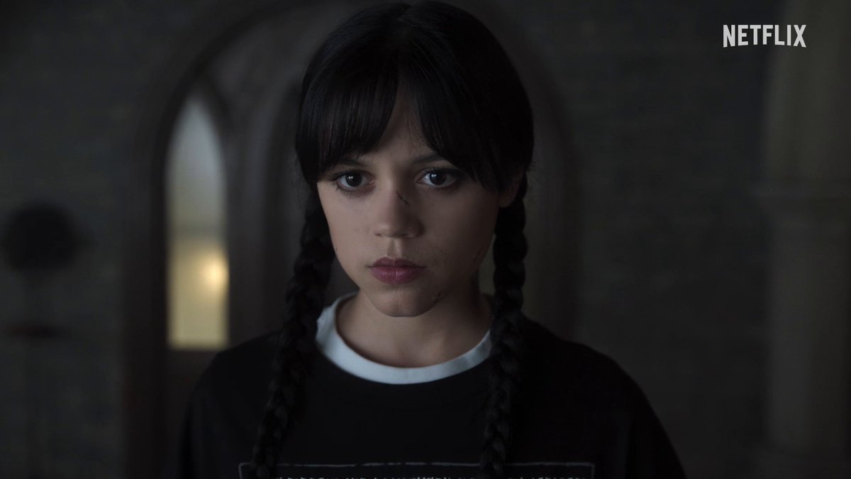 Haftanın en karanlık günü. 🖤 Wednesday 2. sezon 2. kısım şimdi sadece Netflix'te.