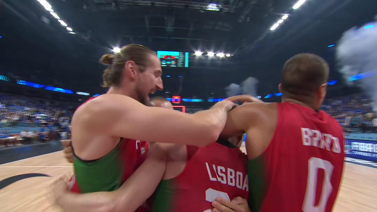 PORTUGAL ADVANCE TO THE #EUROBASKET ROUND OF 16! ♥️🇵🇹