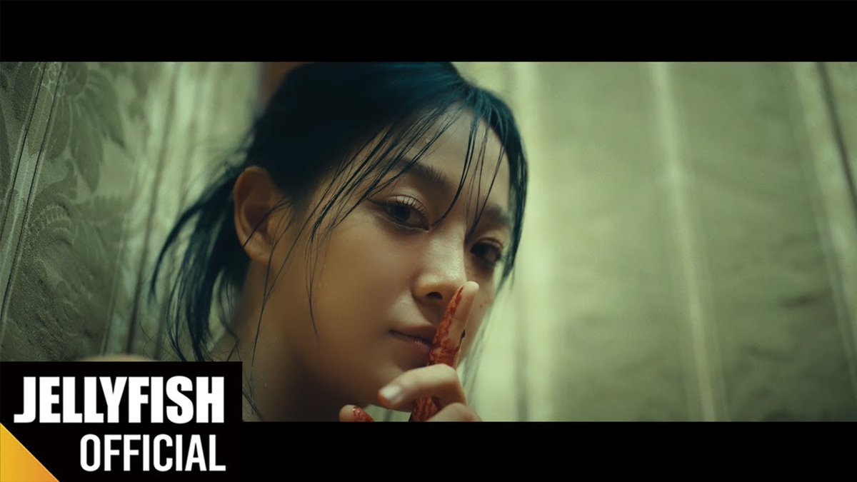 2 years ago today, KIM SEJEONG released her 1st Album ‘Door’ with double title tracks ‘Voyage’ & ‘Top or Cliff’
