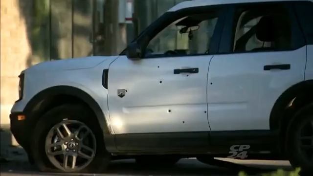 #BREAKING: Husband and wife shot at by a large group of people in a white SUV near Southdown Road and Royal Windsor Drive in Mississauga. Canada's NOT the "Wild West" though... Right Sean Fraser ?