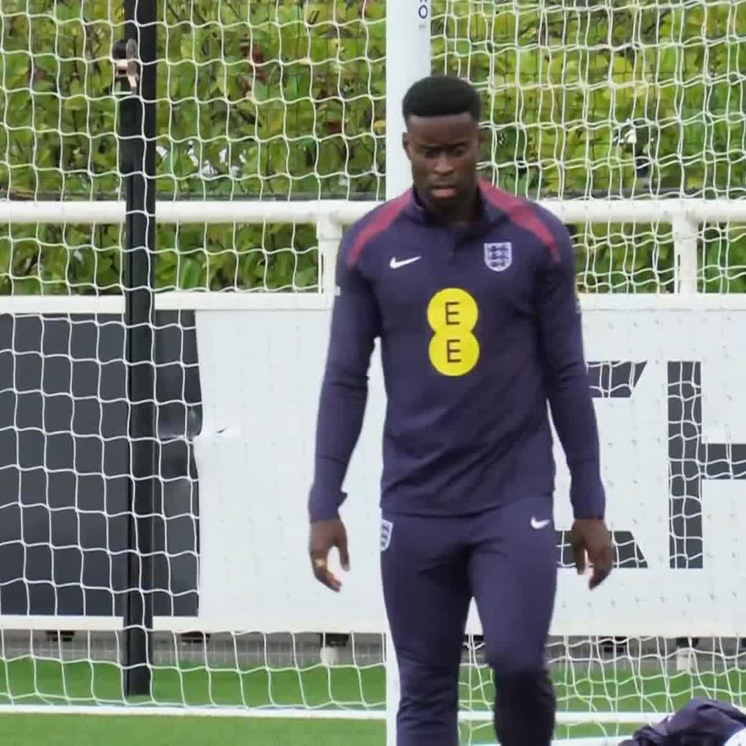 Marc Guehi trains with the England squad for the first time since his proposed transfer to Liverpool collapsed on Deadline Day 🏴󠁧󠁢󠁥󠁮󠁧󠁿