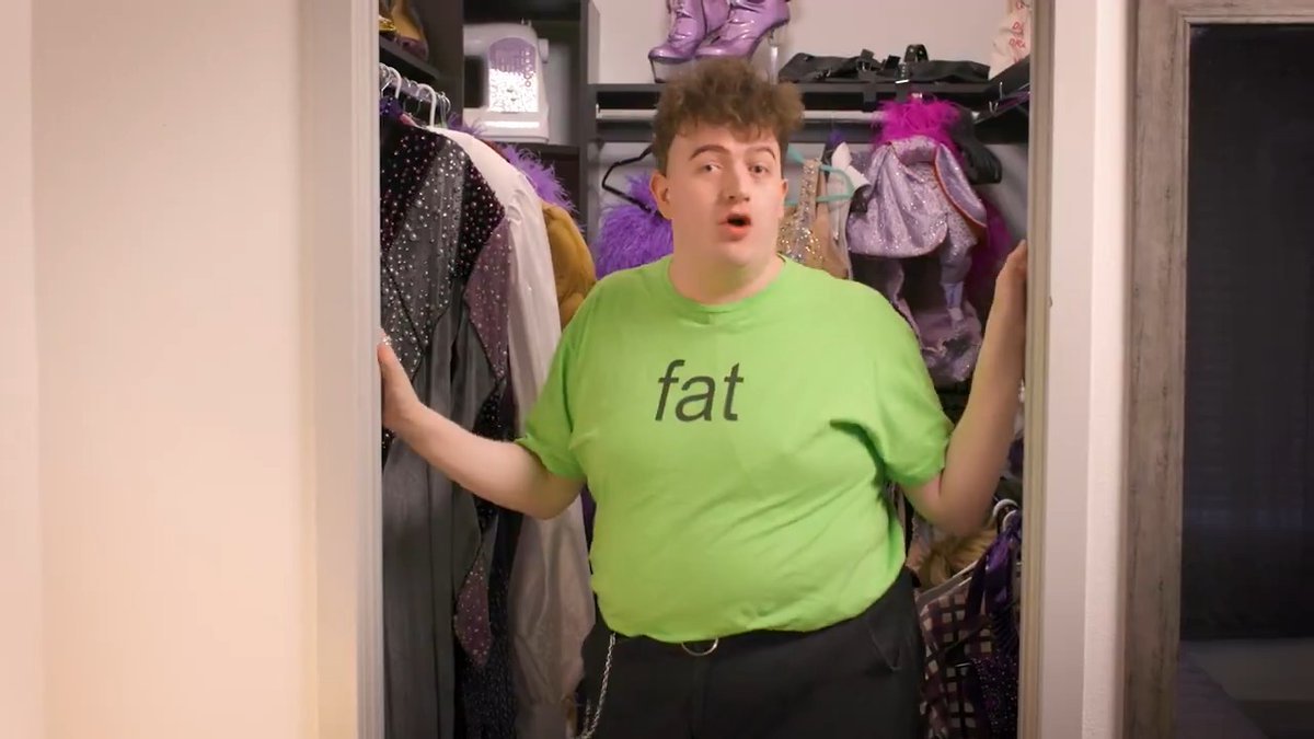 It’s Scottish royalty, Lawrence Chaney! 👸 Let’s get silly and gorgeous on this week’s #OutOfTheCloset 🤭 👉 Watch NOW on the #DragRace YouTube channel: