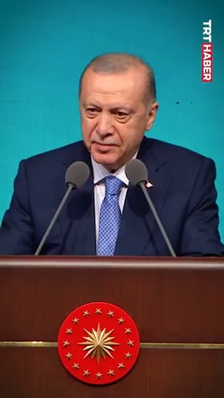 Cumhurbaşkanı Erdoğan, Mevlid-i Nebi Haftası Açılış Programı’nda "O Gece Sendin Gelen" şiirini okudu.