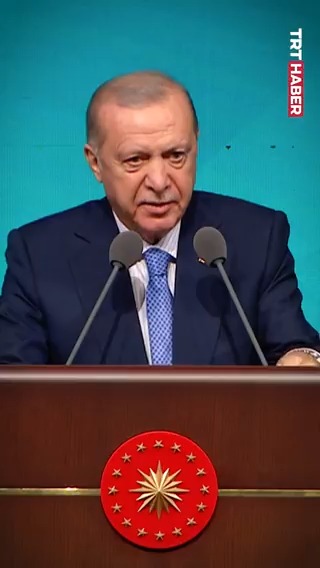 "Şu anda Filistin'de olan, bu Netanyahu denilen gaddarın, kafirin o kıyımına asla seyirci kalamayız. Kalbimizin yarısı buradaysa diğer yarısı İslam dünyasının kanayan yaraları olan Gazze'de, Filistin'de, Yemen, Sudan, Afganistan'dadır." Cumhurbaşkanı Recep Tayyip Erdoğan