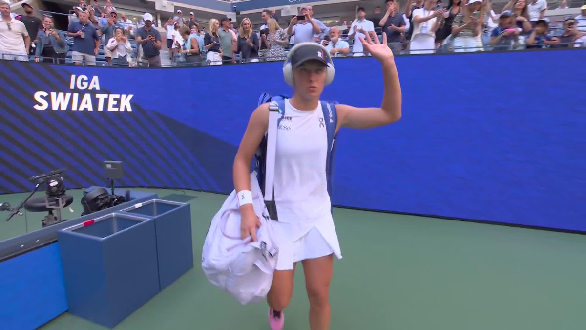 Iga Swiatek and Amanda Anisimova do battle for a place in the US Open semifinals!