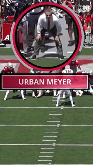 "That is not a good athletic position. That is a waist-bender." 🤣 Gerry DiNardo had to give Urban Meyer a hard time about his stance in the back of the end zone during Ohio State Football's 4th-and-goal stop vs. Texas.