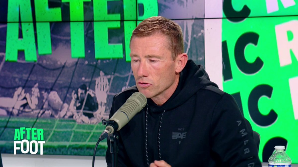 🗣💬 "Ça lui est tellement rentré dans la tête qu'il n'est plus tout à fait le même joueur, il est perturbé par ça. Il faut en finir" Florent Gautreau regrette que la course au Ballon d'Or ne vienne parasiter actuellement Ousmane Dembélé, favori avec Yamal pour le trophée.