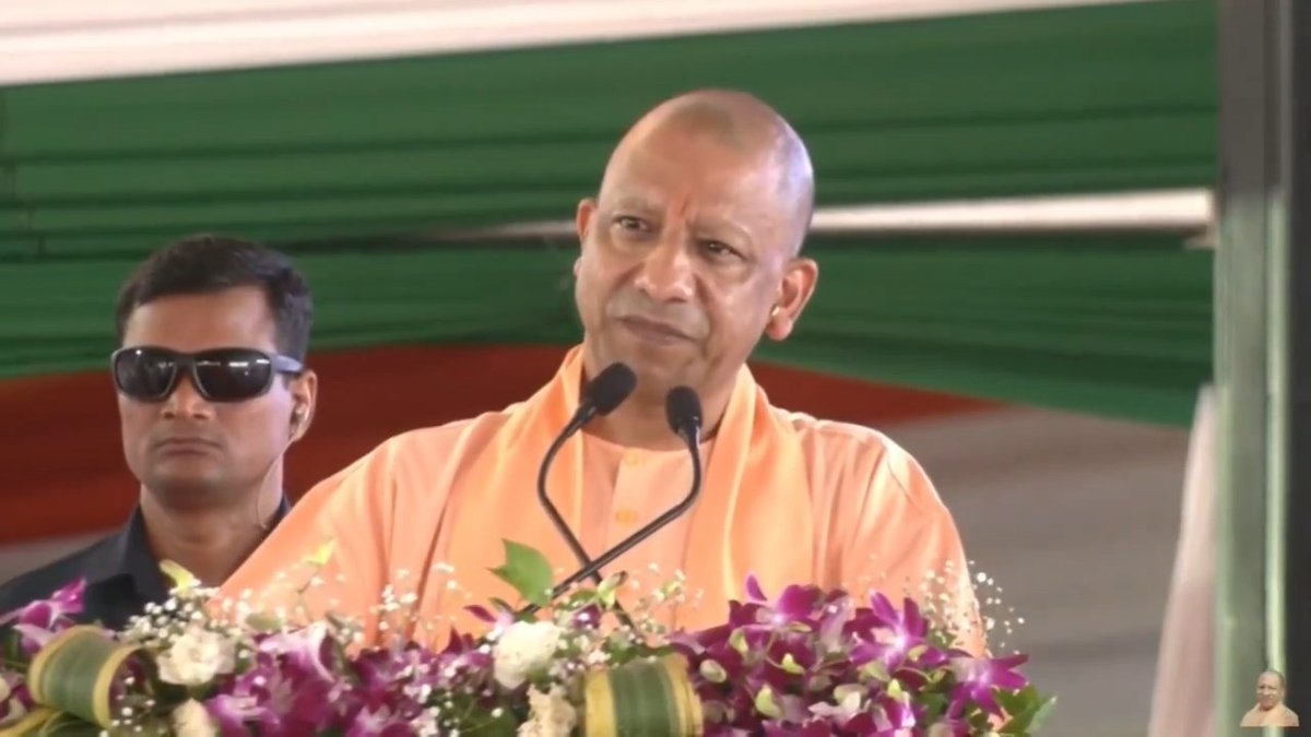 गोरखपुर औद्योगिक विकास प्राधिकरण (GIDA) के माध्यम से विकास के साथ-साथ रोजगार की संभावनाओं को भी हम लोग आगे बढ़ा रहे हैं…