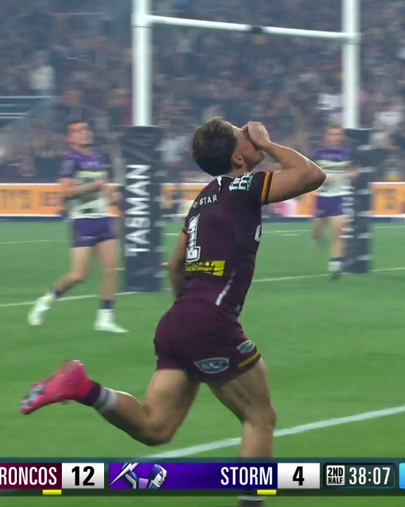 Reece Walsh makes a statement! 😤
