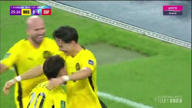 STUART WILKIN GOLLLL Cantik hantaran dari Endrick kepada Stuart yang mudah menewaskan penjaga gol Singapura ! 📺 Saksikan perlawanan di Astro Arena Bola , Astro One & Sooka #HarimauMalaya #MASSGP
