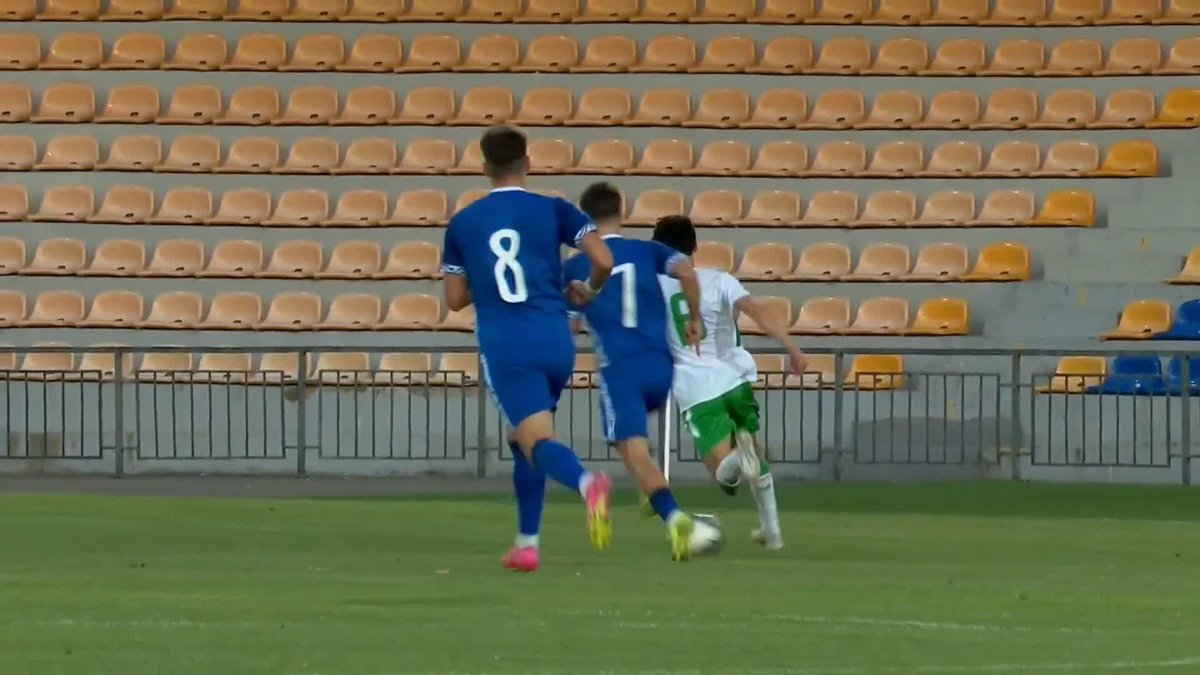 A goal made in the League of Ireland 🇮🇪 Sligo Rovers’ Jad Hakiki supplying St Patrick's Athletic FC’s Mason Melia 🤝 A big second half ahead for the Under-21s ☘️ #COYBIG