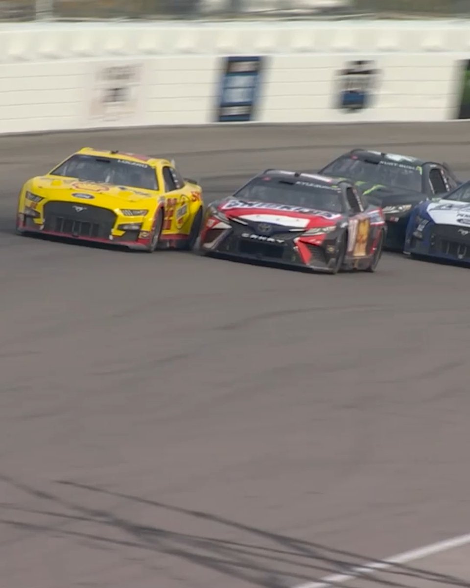 He knows a thing or two about winning in big moments. 😏 Another WWT Raceway performance like this one could spark Joey Logano's title defense.
