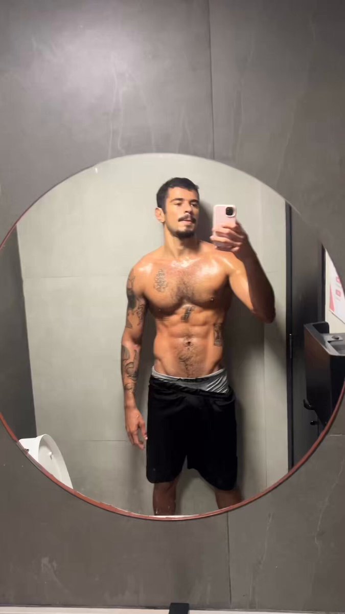 Qual que é o gosto da minha pica diz ai teu vacilao