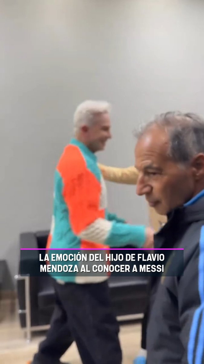 Todo el mundo ama a Messi excepto los kirchneristas de mierda que si no sos uno de ellos te odian seas quien seas.