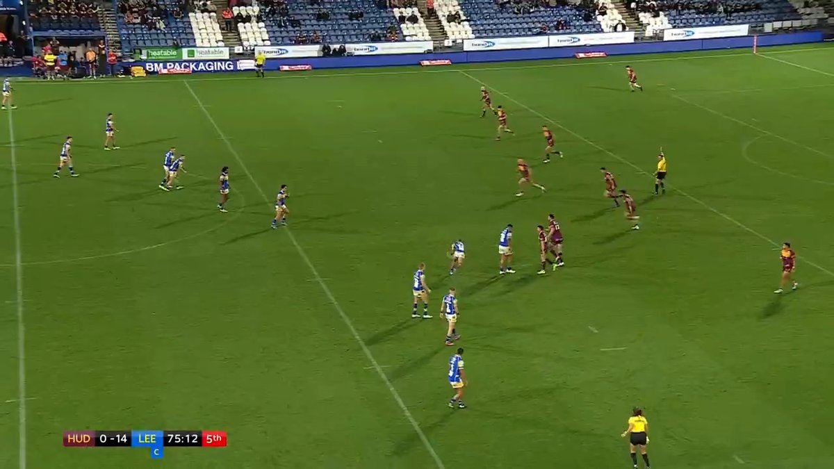 .Leeds Rhinos finding their groove late on 😎 #SuperLeague