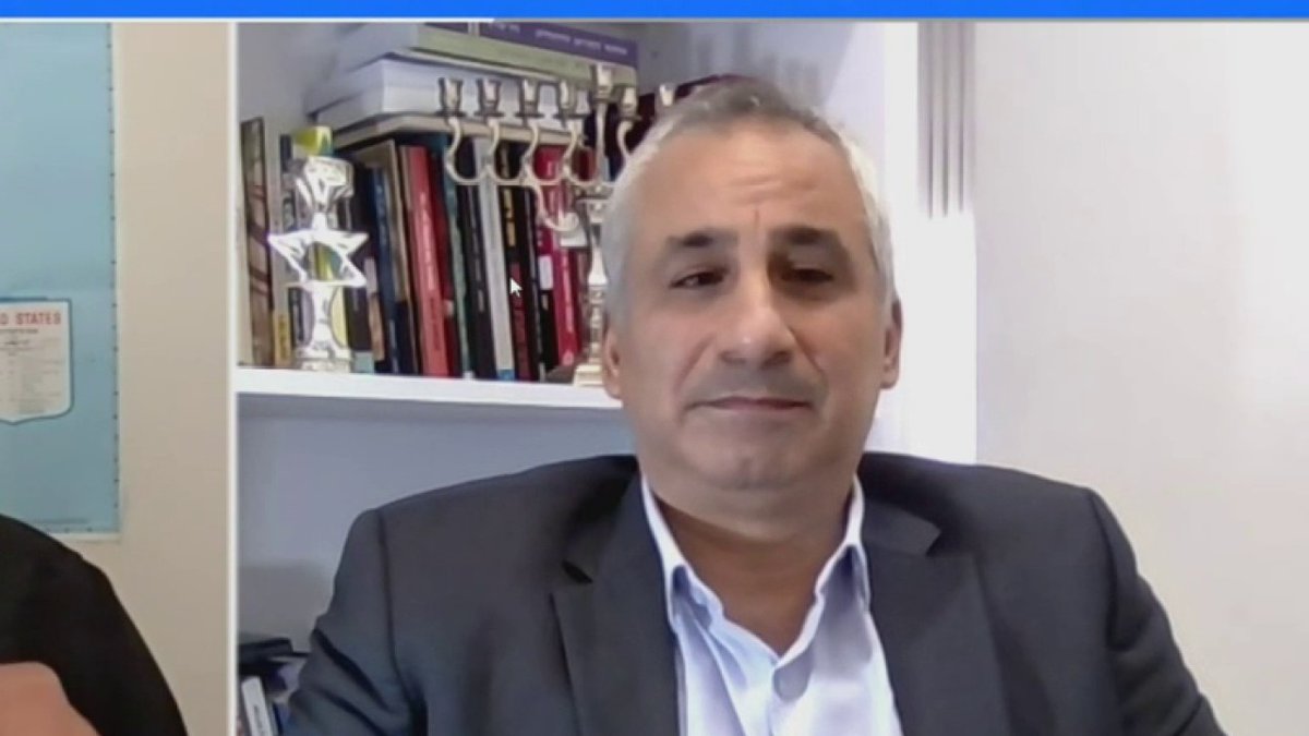 د.ايدي كوهين: باموال مصر من الغاز نشتري طائرات إف 35 رابط الحلقة: #مصر #إسرائيل #غاز #طائرات_اف_35 لورين وهبي Loreen Wehbi إيدي كوهين אדי כהן 🇮🇱