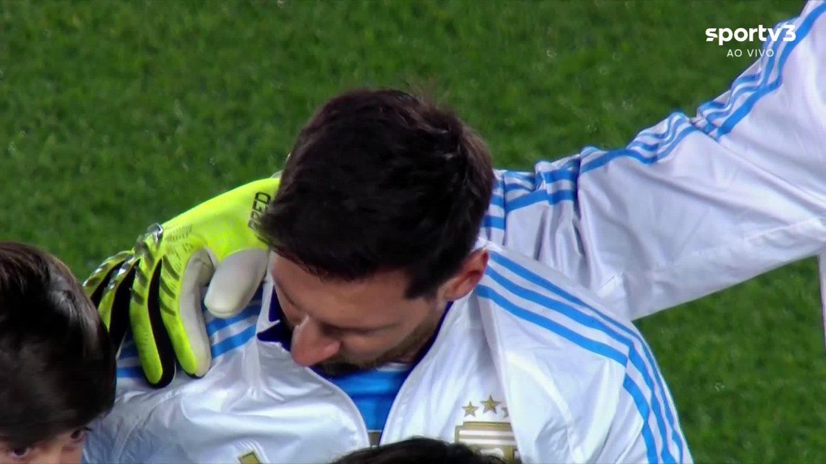 Messi se emocionou durante execução do hino da Argentina antes de sua última partida de Eliminatórias em casa! 🥹🇦🇷 #messi #argentina #eliminatórias #futebol #ge