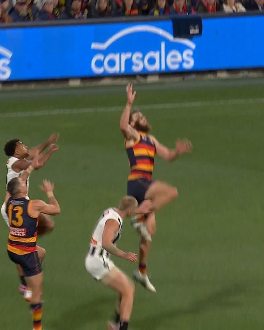 "He'll look back at that and wonder what he was doing." 🗣️ Nick Riewoldt on Riley Thilthorpe's 'disappointing' Qualifying Final performance