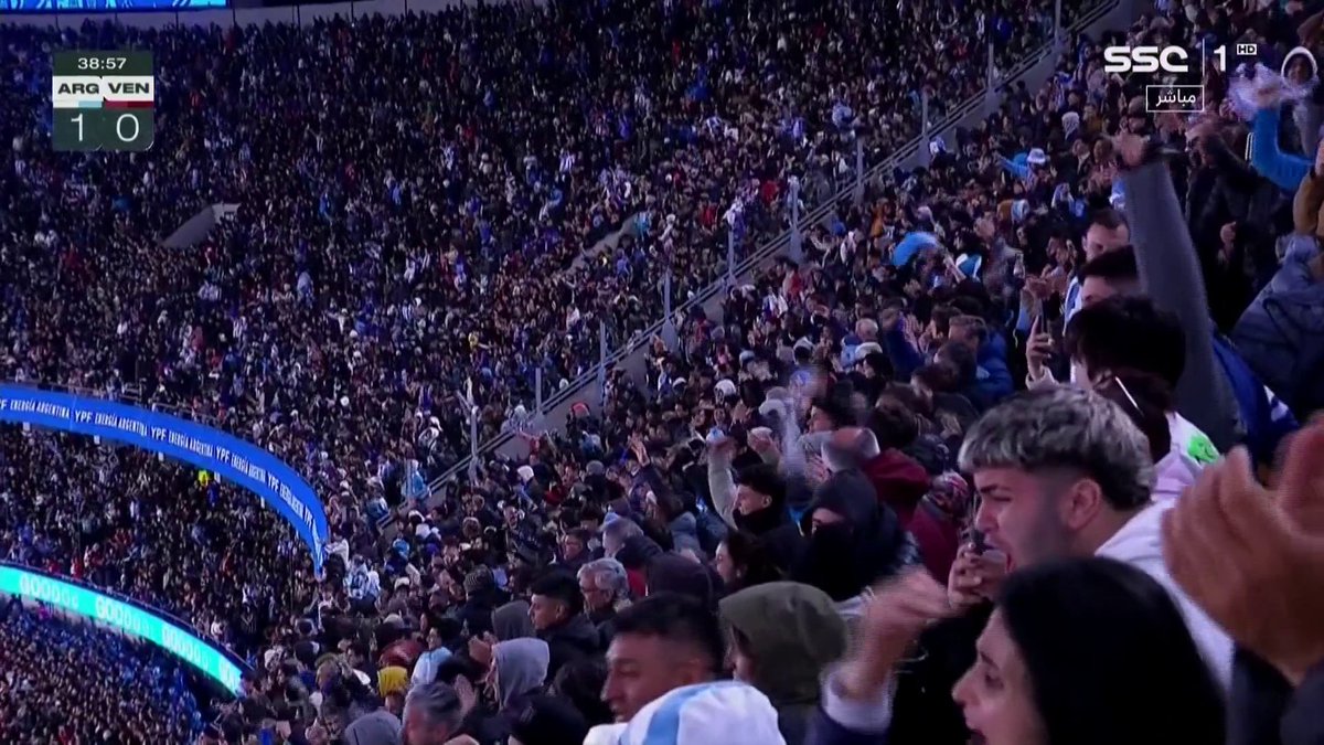 ميسي يقود منتخب الأرجنتين للفوز بثلاثية نظيفة على منتخب فنزويلا في الجولة قبل الأخيرة من التصفيات 🔚 شاهد أهداف المباراة 📺⤵️ #تصفيات_أمريكا_لكأس_العالم 2026 #الأرجنتين_فنزويلا | #SSC