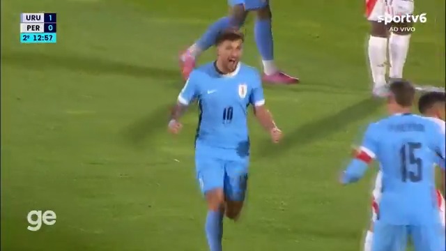 O gol de Arrascaeta em Uruguai 3x0 Peru. 🎥 sportv | ge