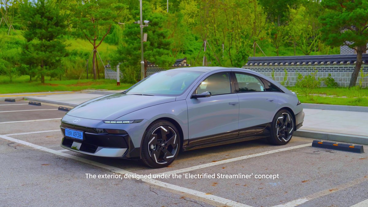 Battery, performance, and design — all enhanced in the new IONIQ 6. *Specifications may vary depending on the country.