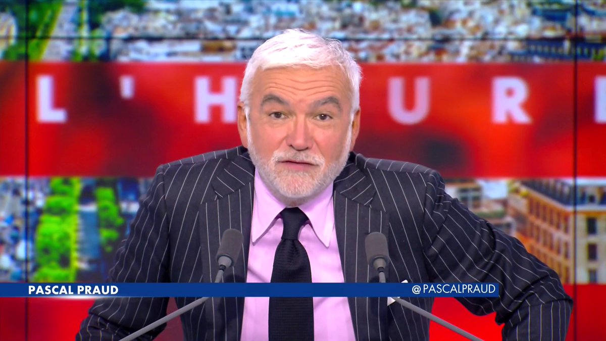 🔴 Révélation de Pascal Praud || Pierre Moscovici, qui avait, volontairement, reporté la publication d’un rapport de la Cour des comptes sur l’immigration, a obtenu un recul de limite d’âge d’UN AN , grâce à un DÉCRET signé par E.MACRON le 15 juillet.
