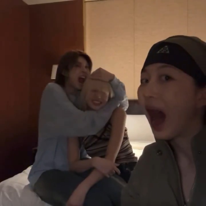 BAE JUST BITE LILY LIKE ACTUALLY 😭😭😭