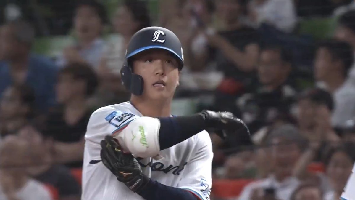 #平沼翔太 選手の適時打で勝ち越し! #外崎修汰 選手の犠飛でさらに1点を追加し、流れを一気に引き寄せます! #埼玉西武ライオンズ #seibulions #ALLONE #圧倒的至近距離