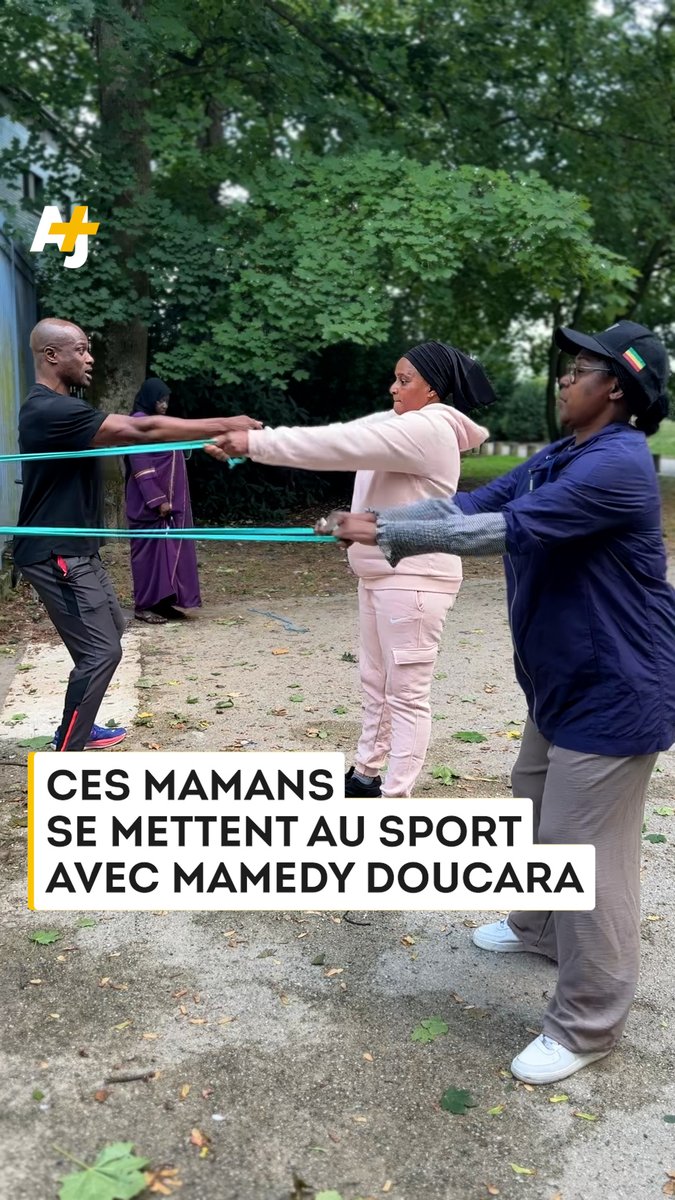 Les “daronnes” de Choisy-le-Roi s’entraînent depuis fin août en bas de leur immeuble, coachées par Mamedy Doucara, un enfant du quartier, champion du monde de taekwondo. La vidéo de leur séance de sport a fait le tour des réseaux.