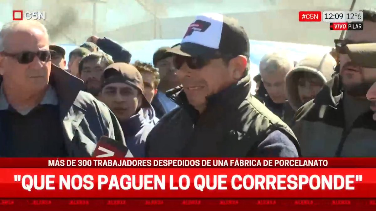 🗯️ "Nos dejaron en la calle, nos dejaron sin nada. ¿Qué hacemos?": la angustia de uno de los trabajadores despedidos de una fábrica de porcelanato en Pilar 📲 #C5N en vivo: