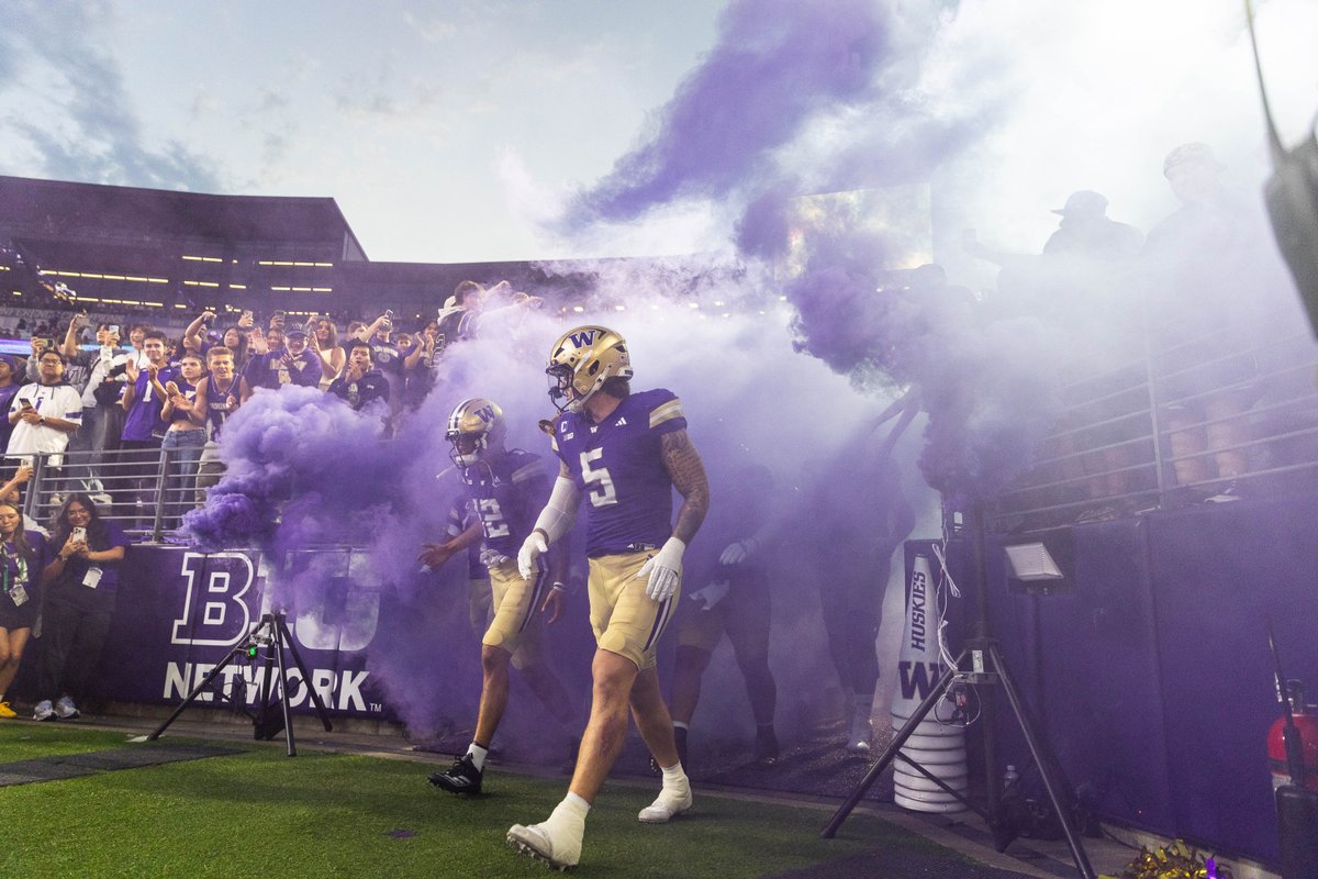 On a mission 🗣️ See you Saturday night Husky Nation ⏳