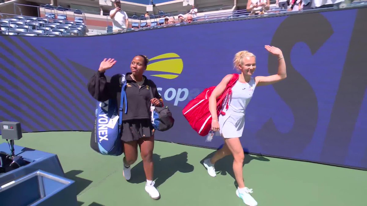 Time to crown our women’s doubles champions! 🤩 Top seeds Siniakova/Townsend take on 2023 champions Dabrowski/Routliffe.