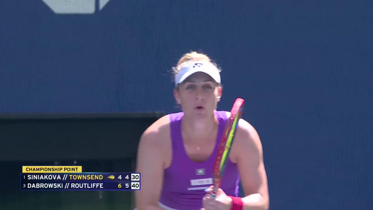 Dabrowski and Routliffe reign supreme in New York, overcoming Siniakova/Townsend to claim the crown! 🙌