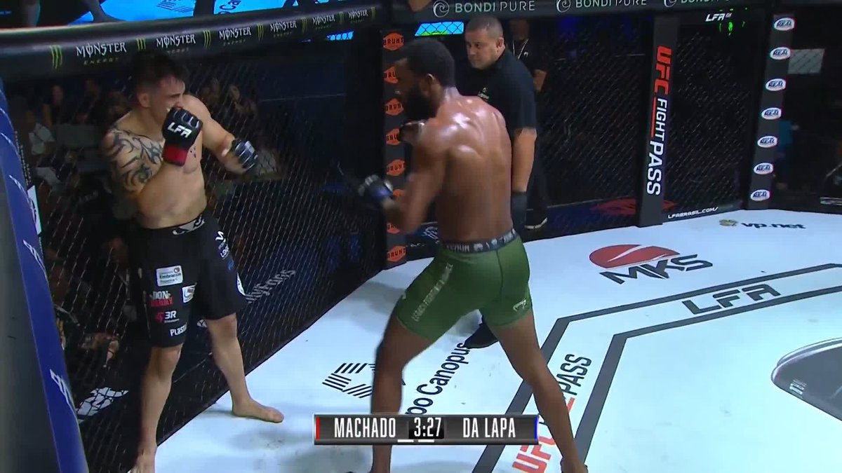 Douglas da Lapa stays undefeated with these VICIOUS body shots #LFA216