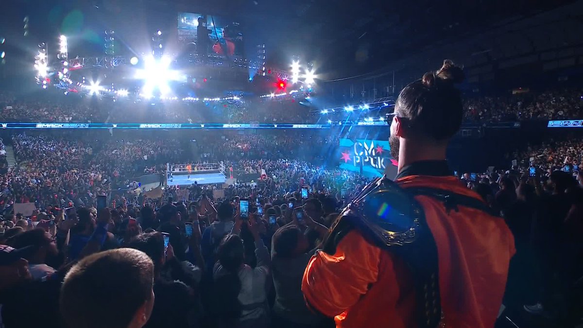 Chicago's very own @cmpunk has arrived!!! 💪